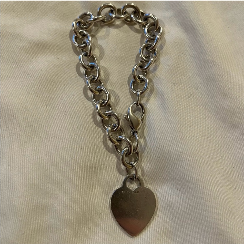 Tiffany & Co. 7.5” Tiffany sterling silver chain link bracelet with heart charm